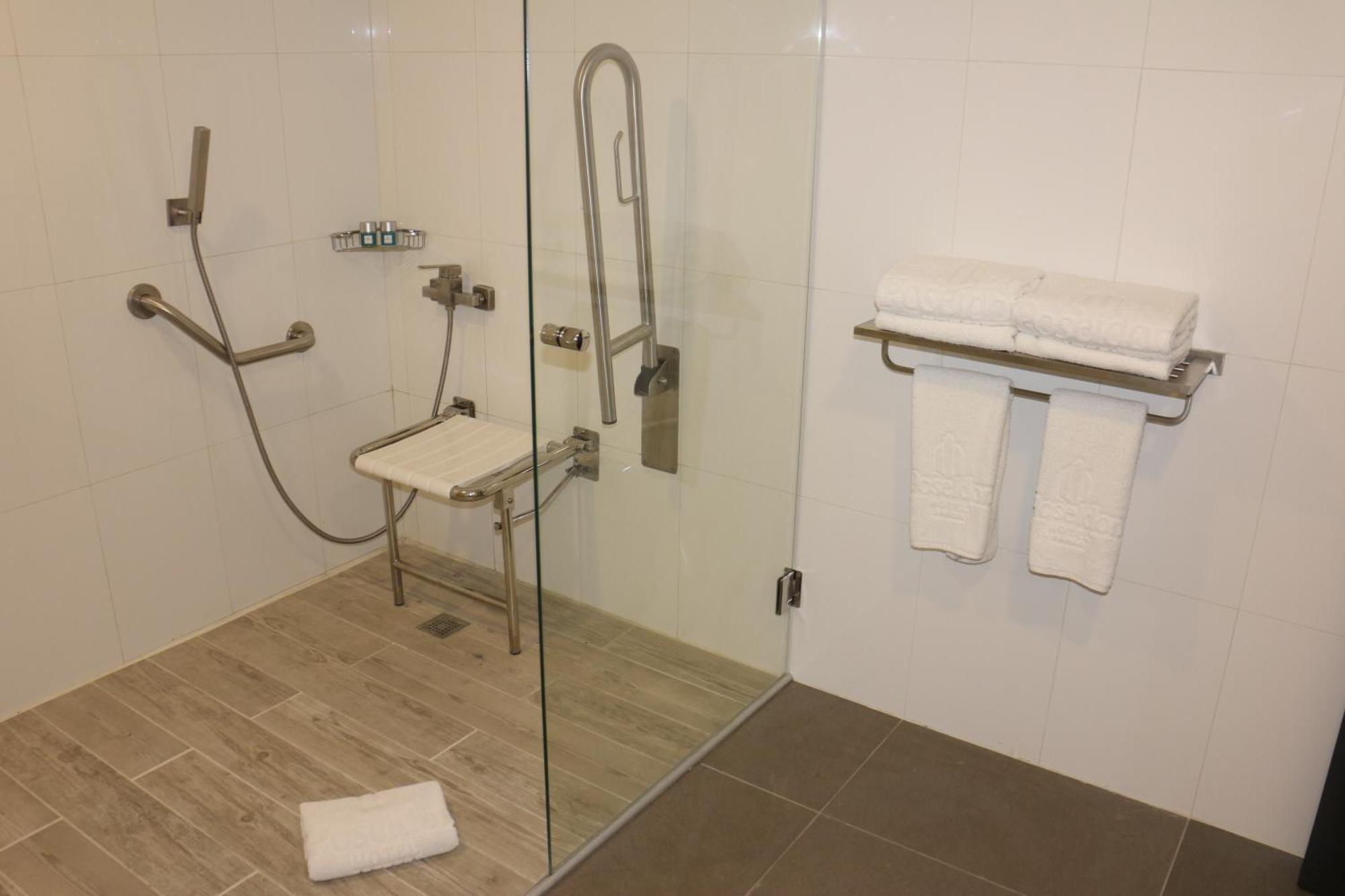 Hotel Poseidon Manta Habitación foto