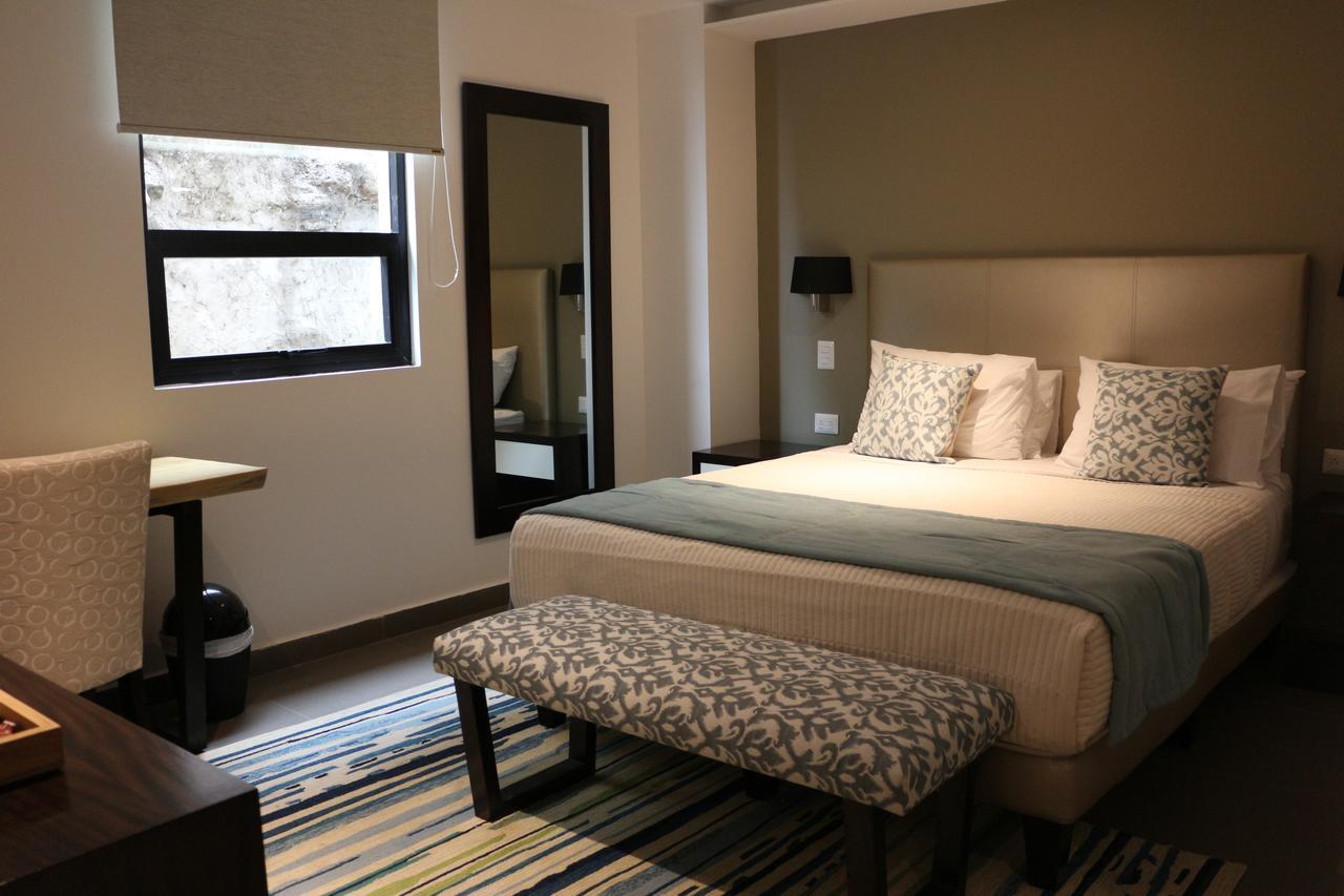 Hotel Poseidon Manta Habitación foto